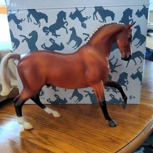 Breyer Breeds Warmblood Palomino Horse